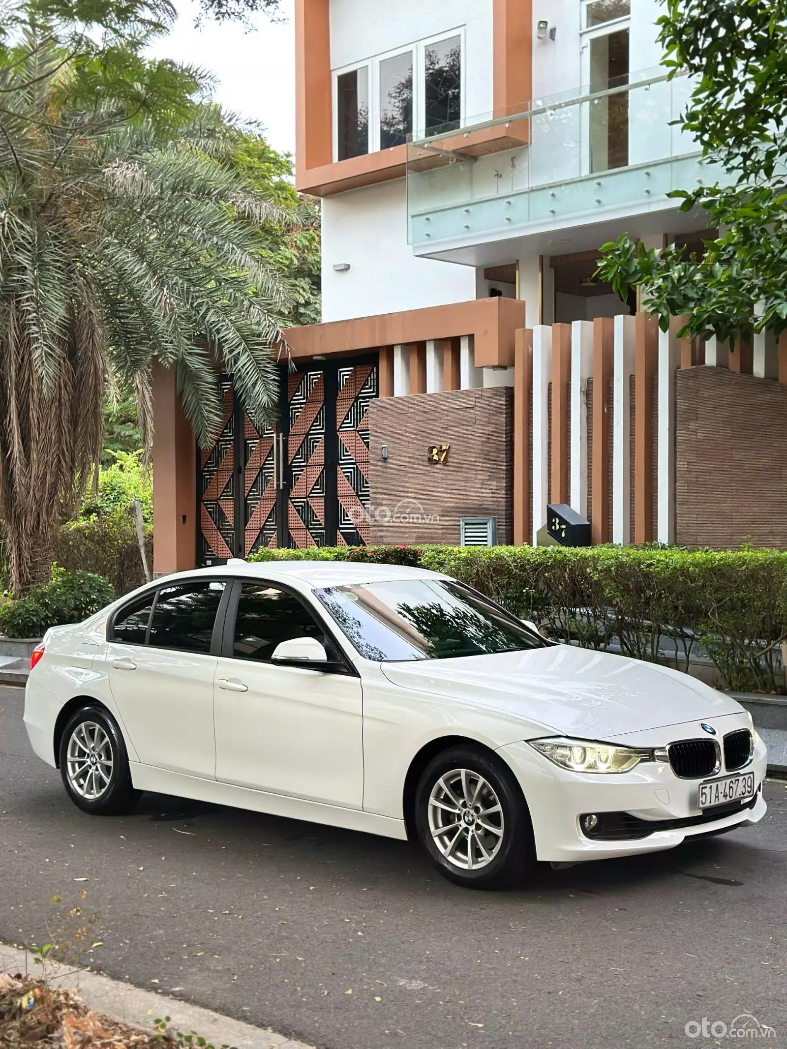 2012 BMW 320i