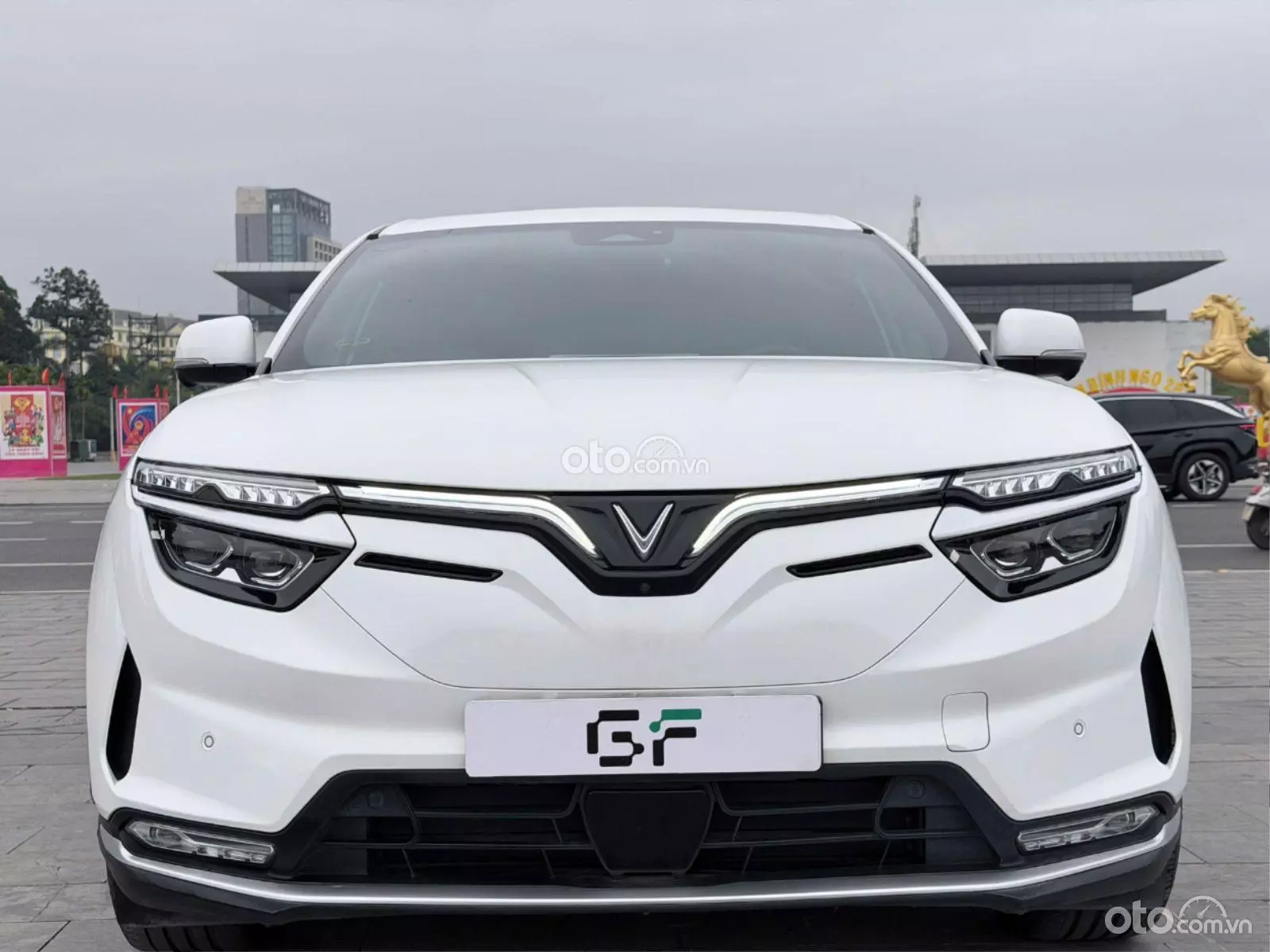 2023 VinFast VF8