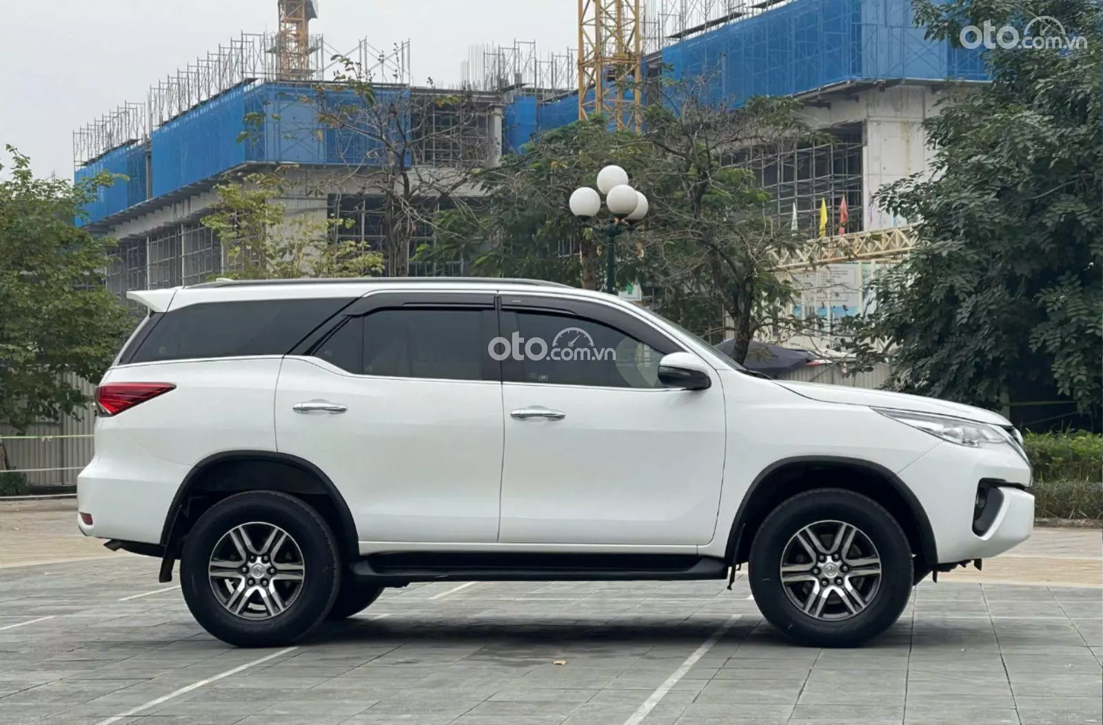 2020 Toyota Fortuner 2.4 MT 4x2 - ảnh nhỏ 4
