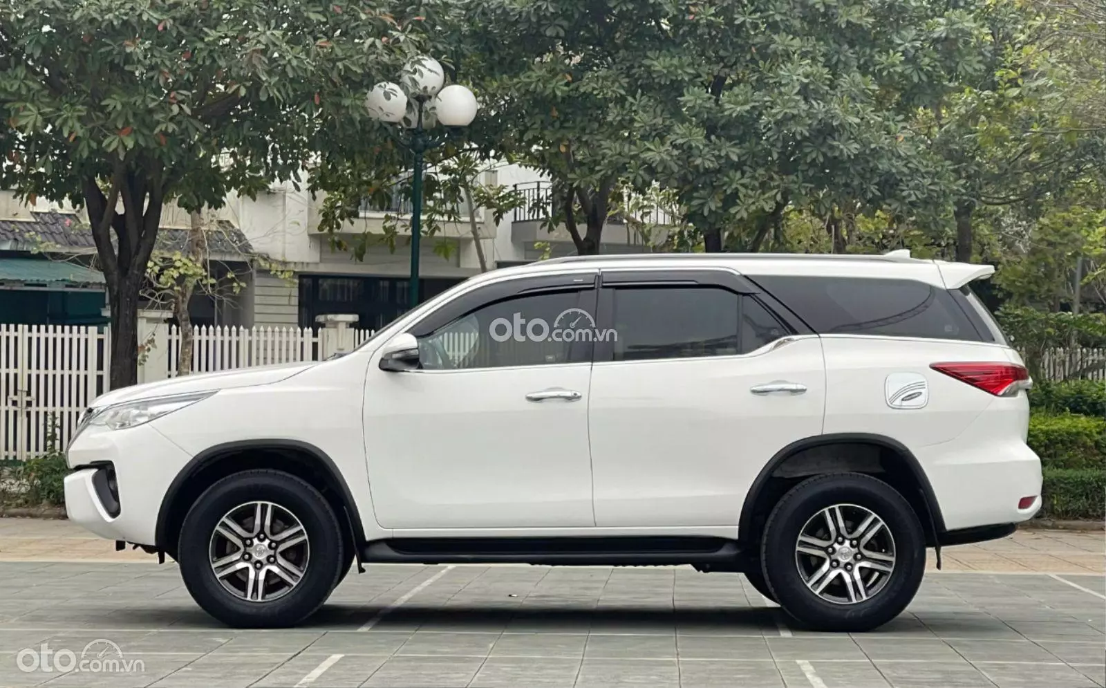 2020 Toyota Fortuner 2.4 MT 4x2 - ảnh nhỏ 9