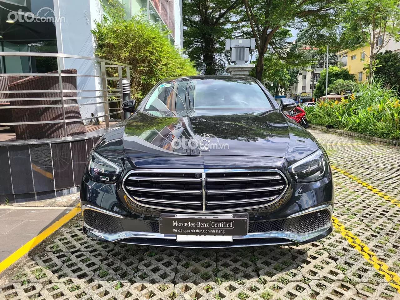2024 Mercedes-Benz E200 Exclusive V1