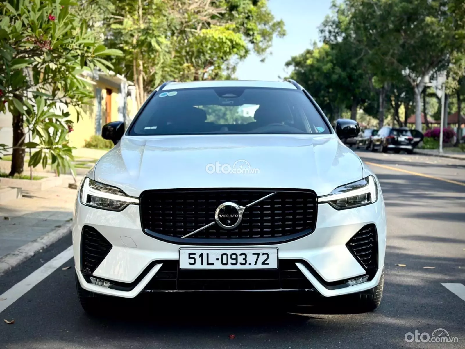2022 Volvo XC60 R-Design