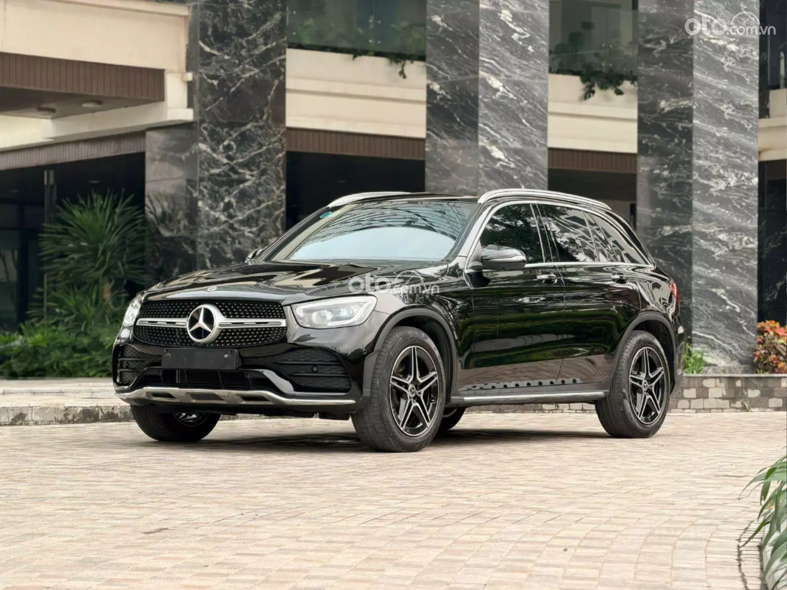 2022 Mercedes-Benz GLC 300 4Matic V1