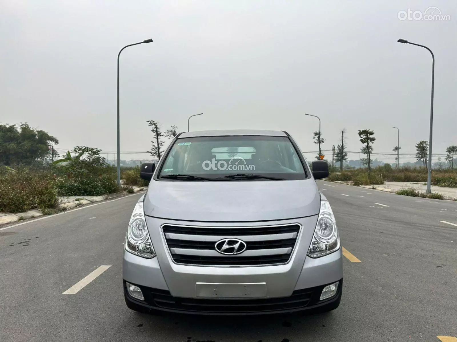 2016 Hyundai Grand Starex 2.5 MT