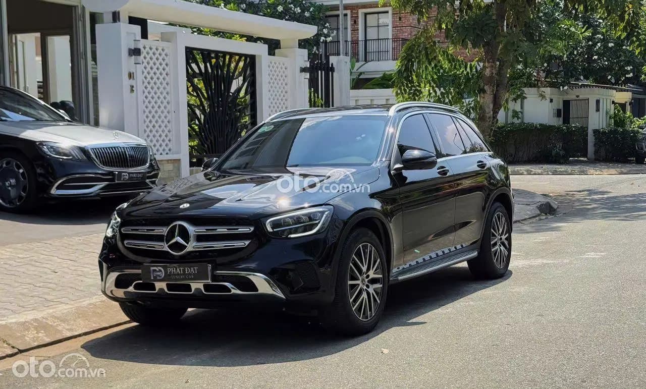 2022 Mercedes-Benz GLC 200 V1