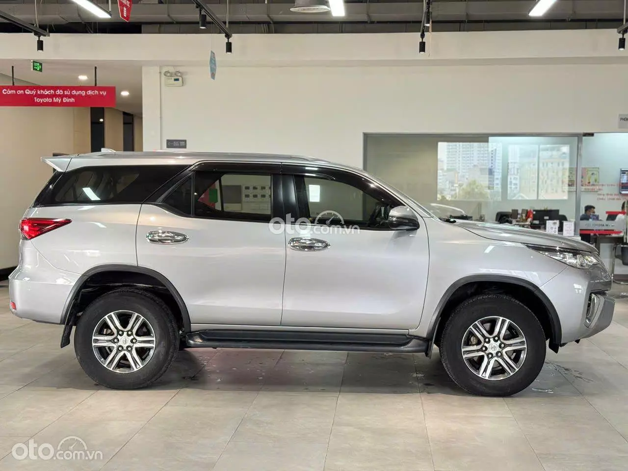 2018 Toyota Fortuner - ảnh nhỏ 4