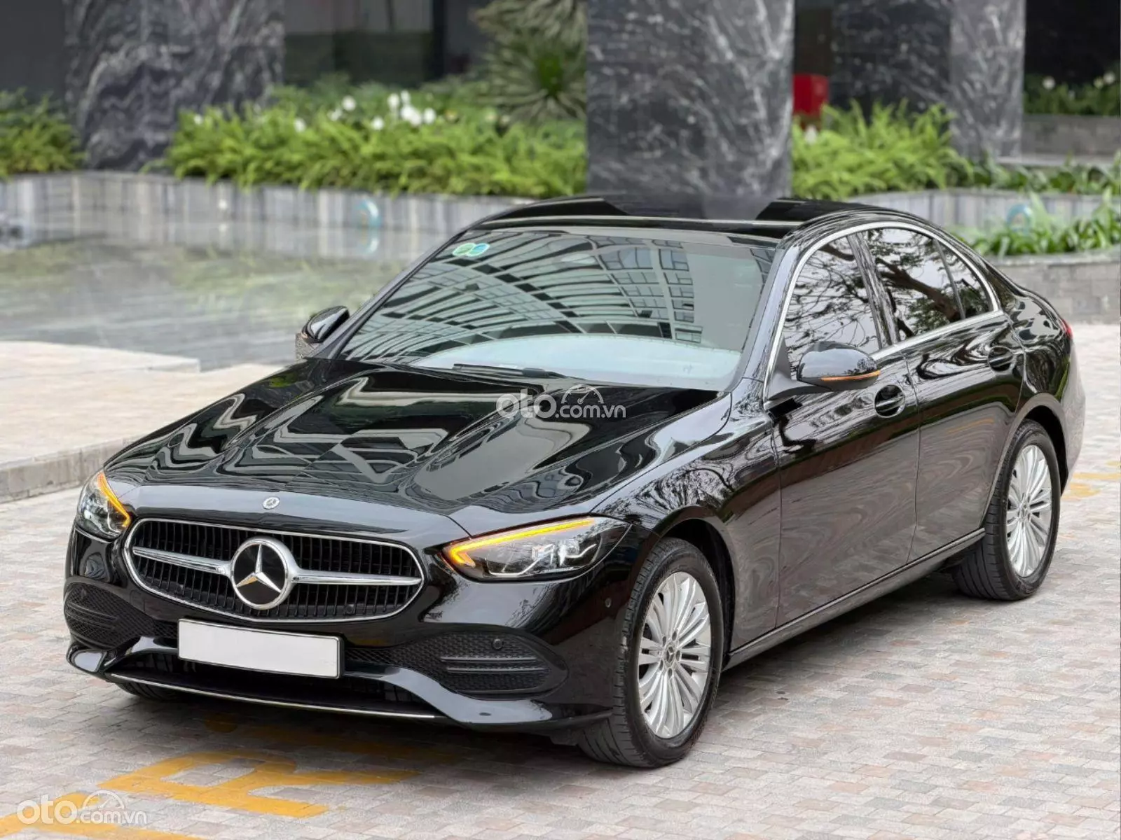 2023 Mercedes-Benz C200 Avantgarde