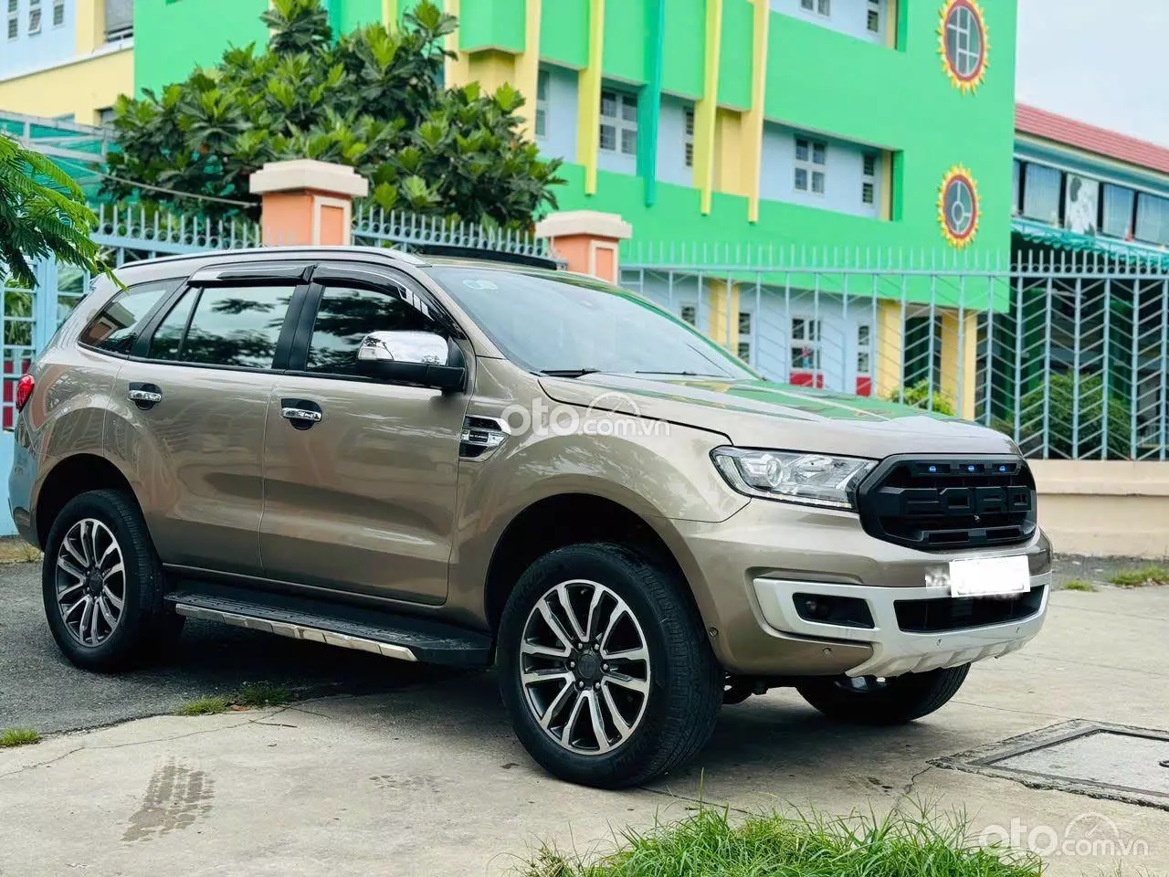 2019 Ford Everest 2.0L ST5 10AT 4x4 Titanium