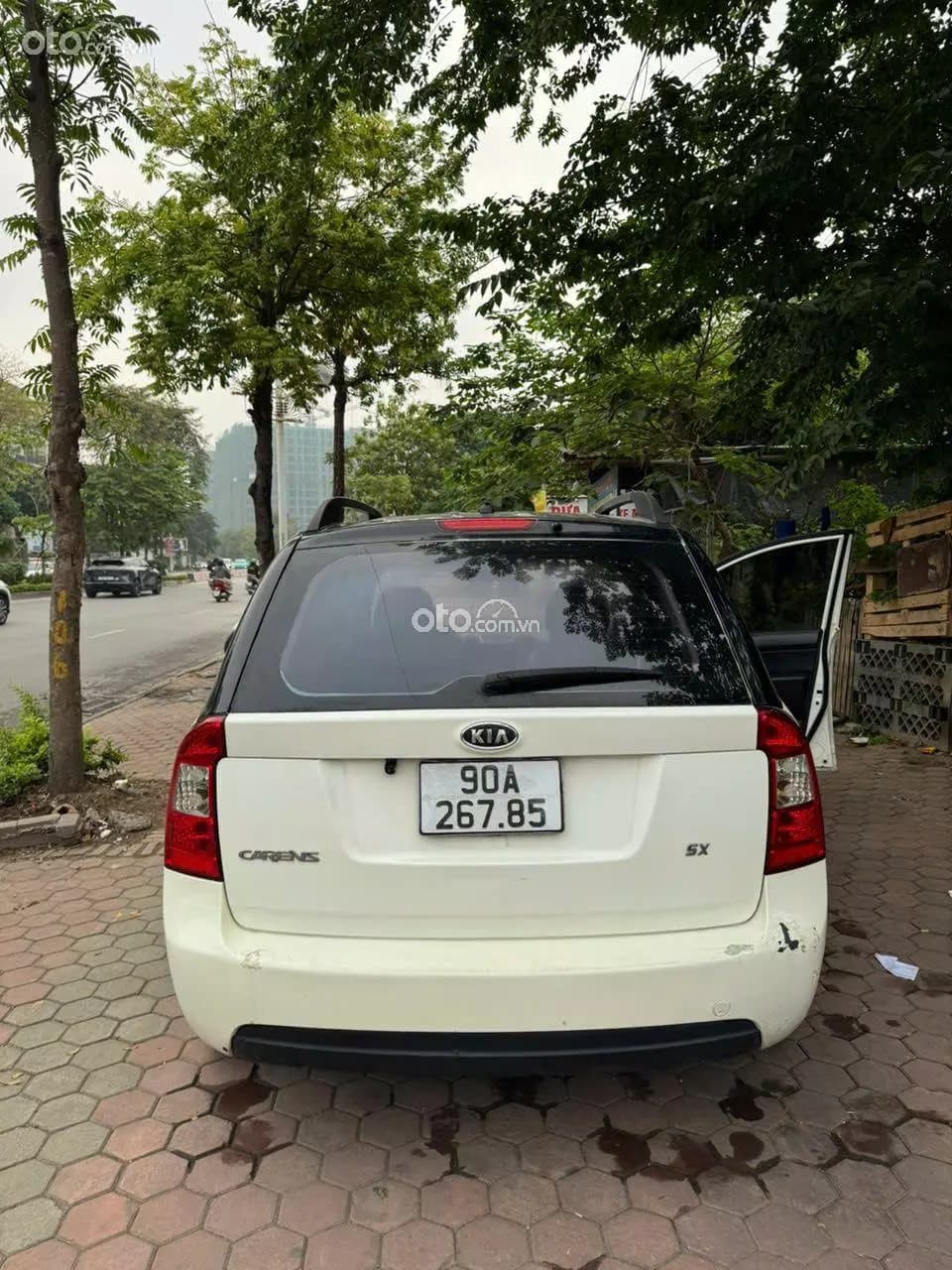 2010 Kia Carens