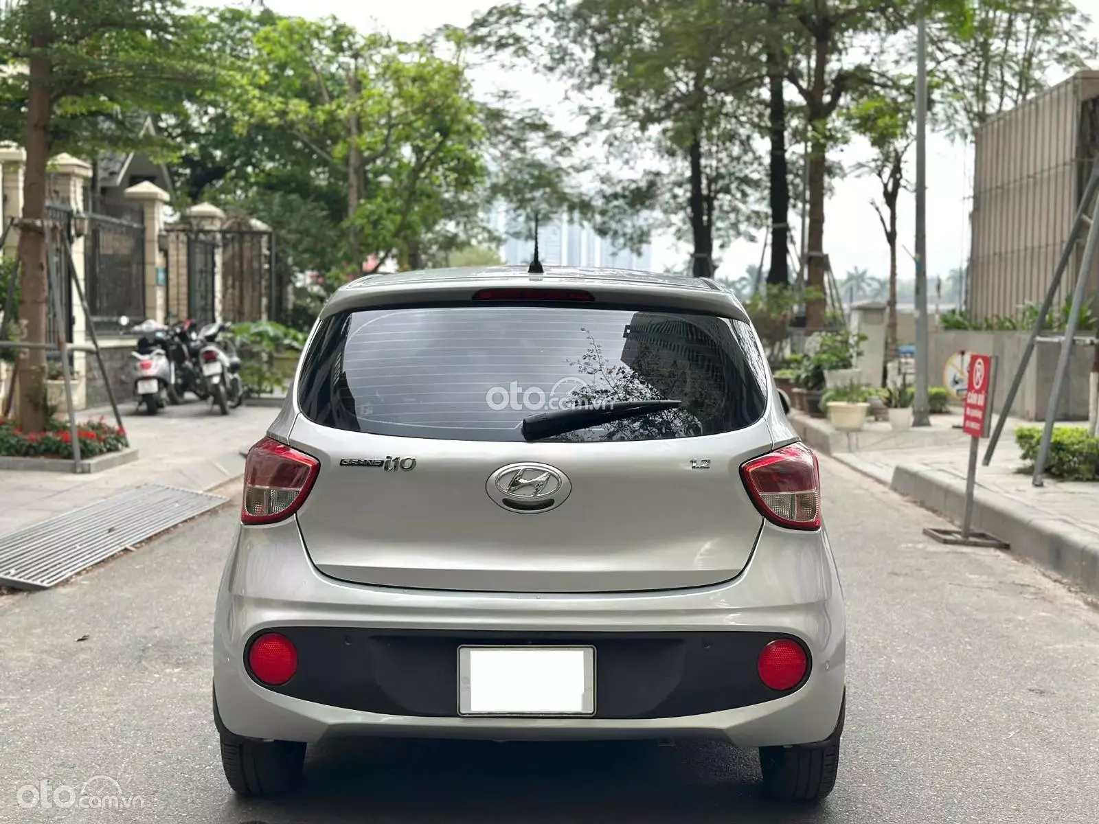 2018 Hyundai Grand i10 Hatchback 1.2 AT - ảnh nhỏ 3