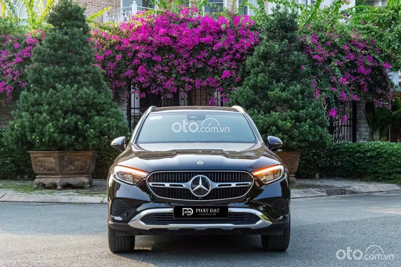 2023 Mercedes-Benz GLC 200