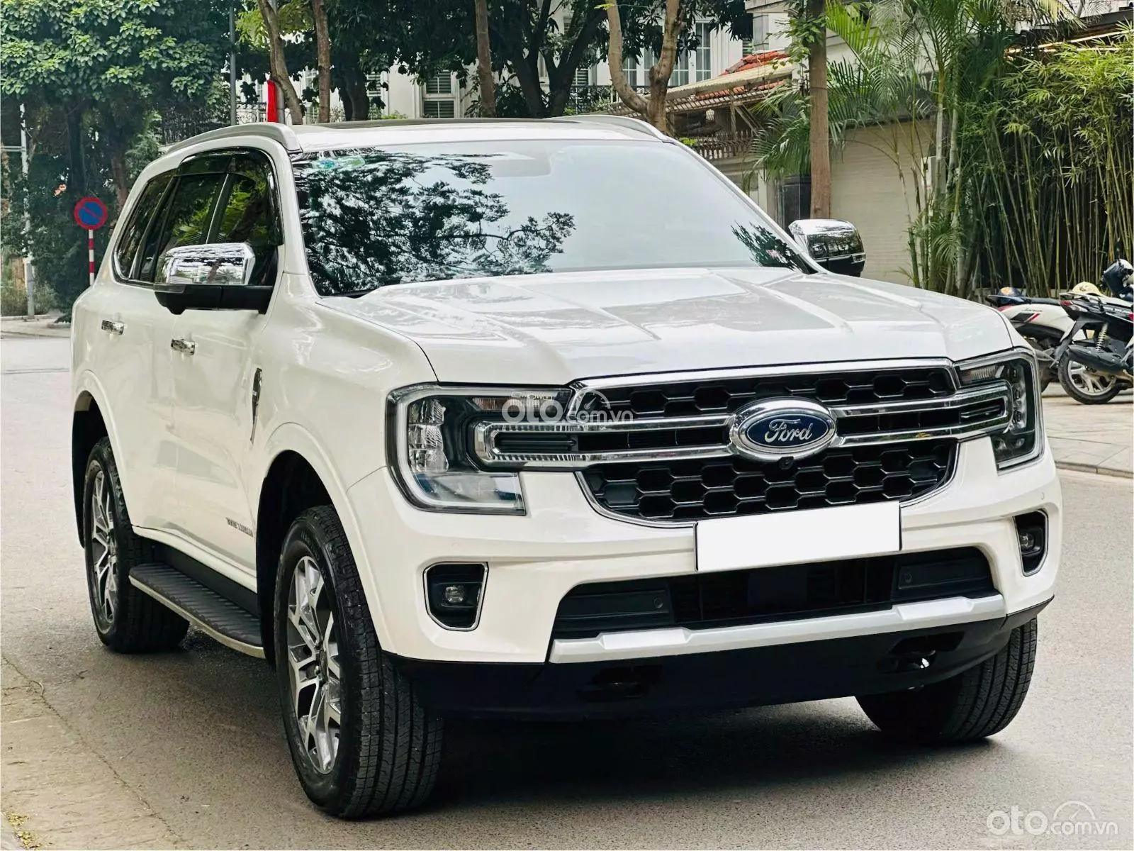 2023 Ford Everest Titanium 2.0 AT 4x2 - ảnh nhỏ 4