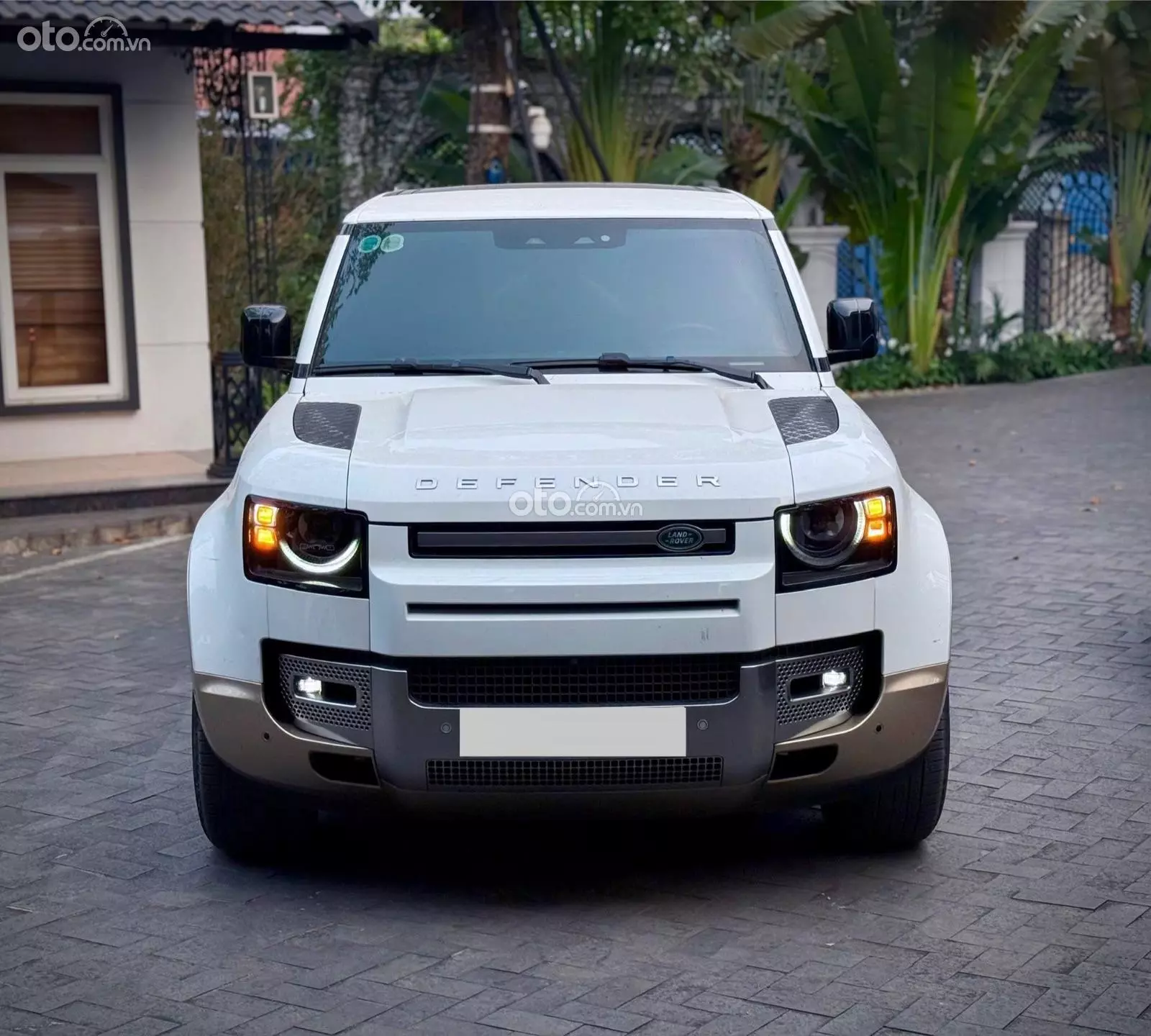 2023 Land Rover Defender