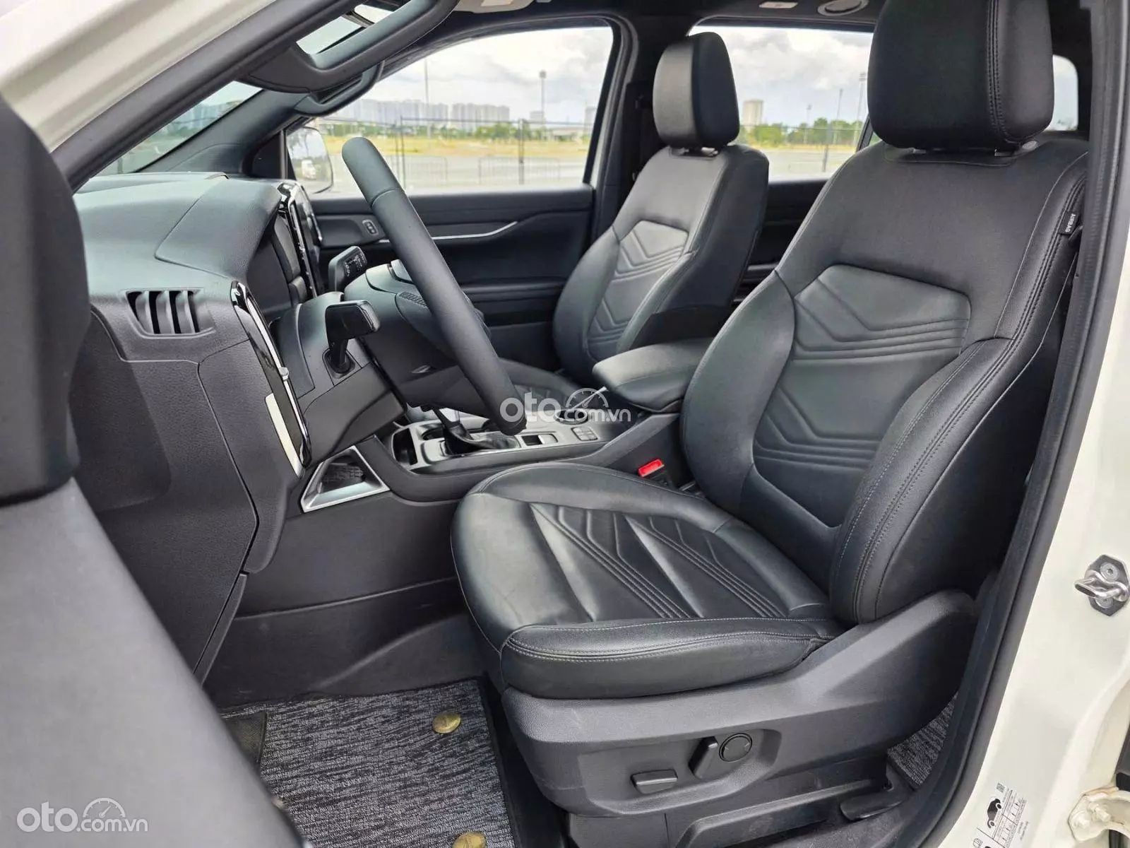 2023 Ford Everest Titanium 2.0 AT 4x2 - ảnh nhỏ 9