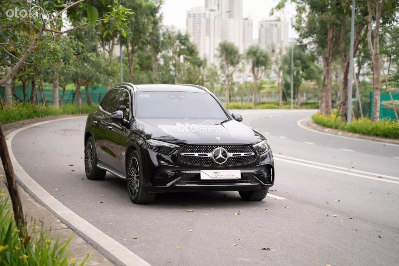 2024 Mercedes-Benz GLC 300 4Matic V1