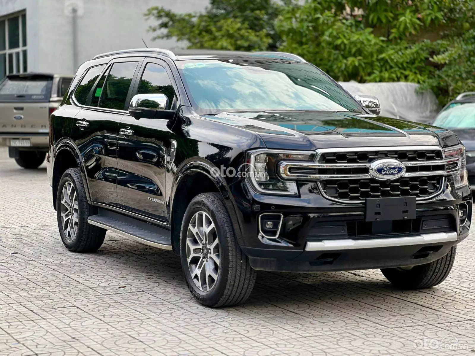 2024 Ford Everest Titanium 2.0 AT 4x2 - Image 1