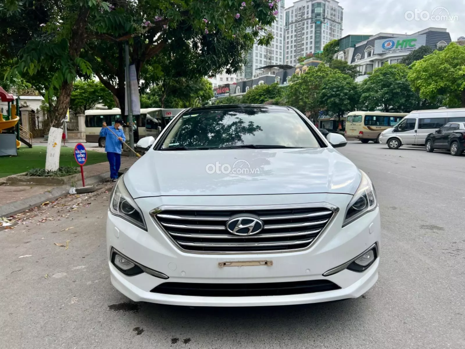 2015 Hyundai Sonata 2.0L-6AT - Image 1