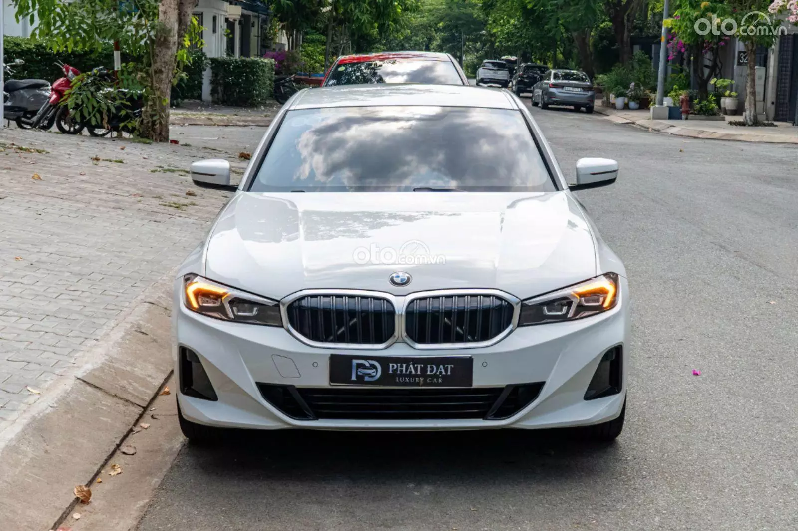 2025 BMW 320i