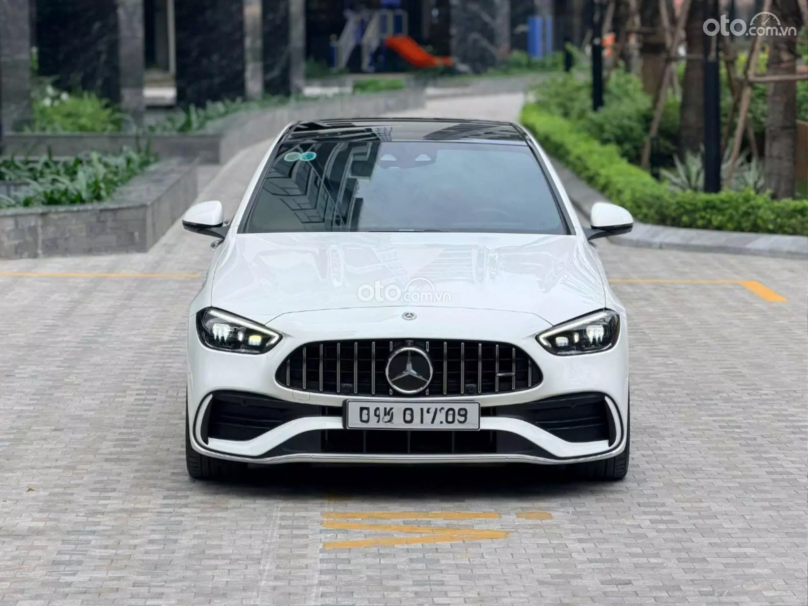 2023 Mercedes-Benz C43