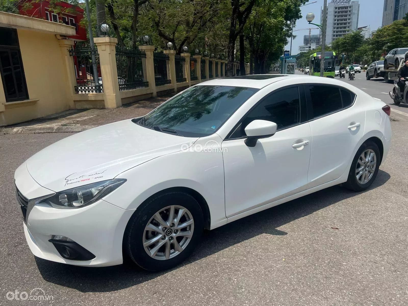 2015 Mazda 3 1.5L Sedan