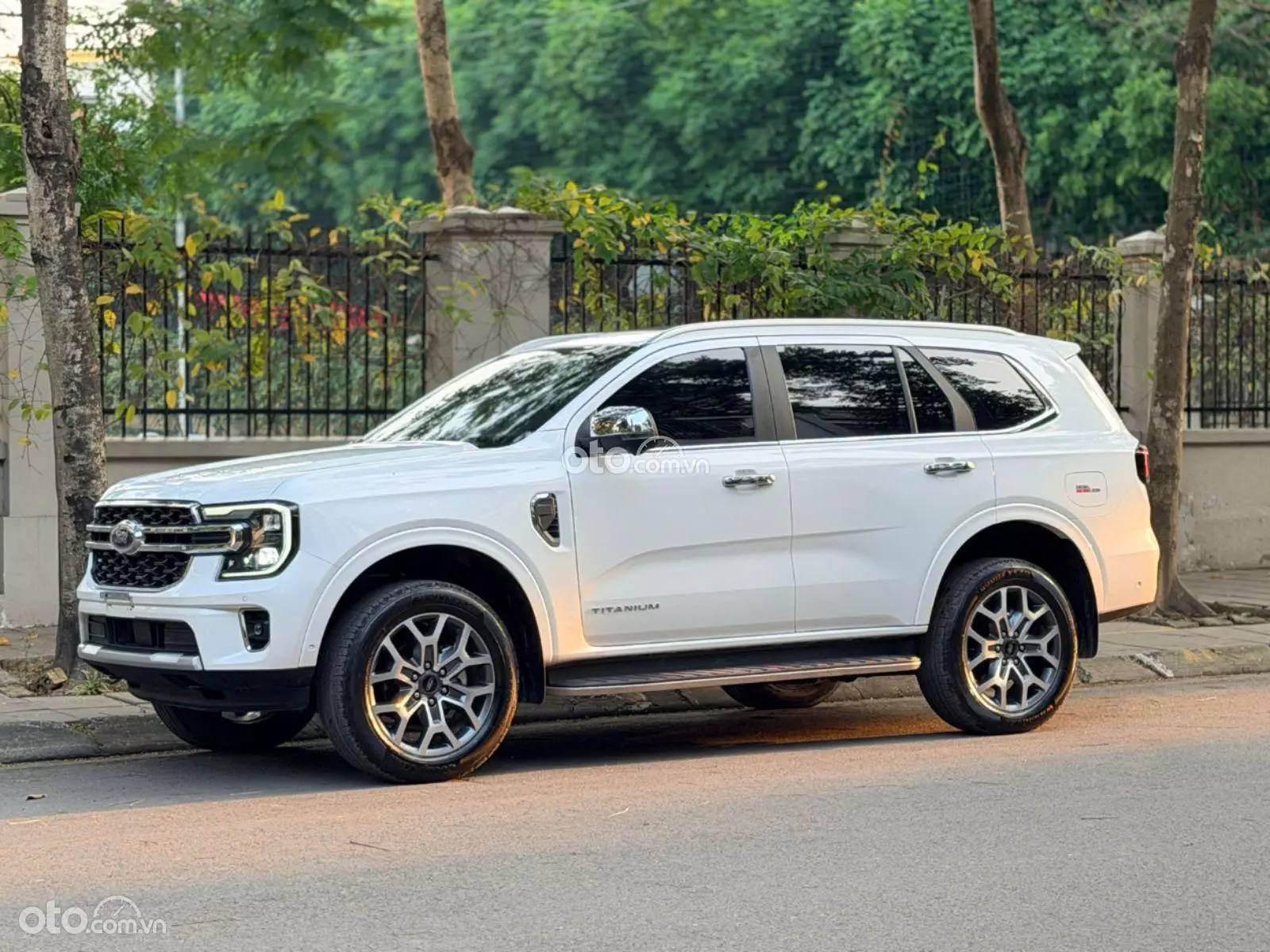 2025 Ford Everest Titanium 2.0L AT 4WD
