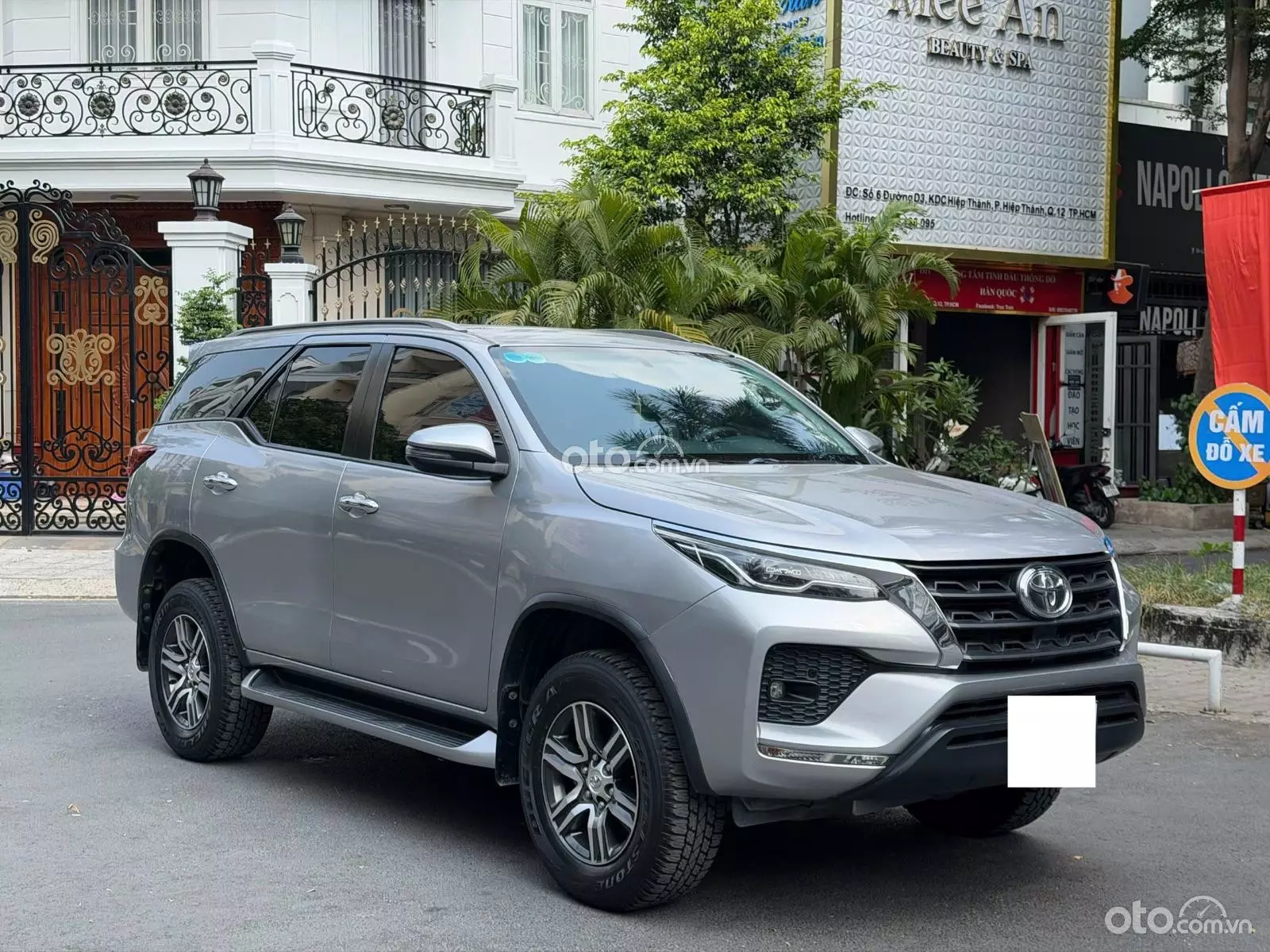 2022 Toyota Fortuner 2.4G 4x2 AT
