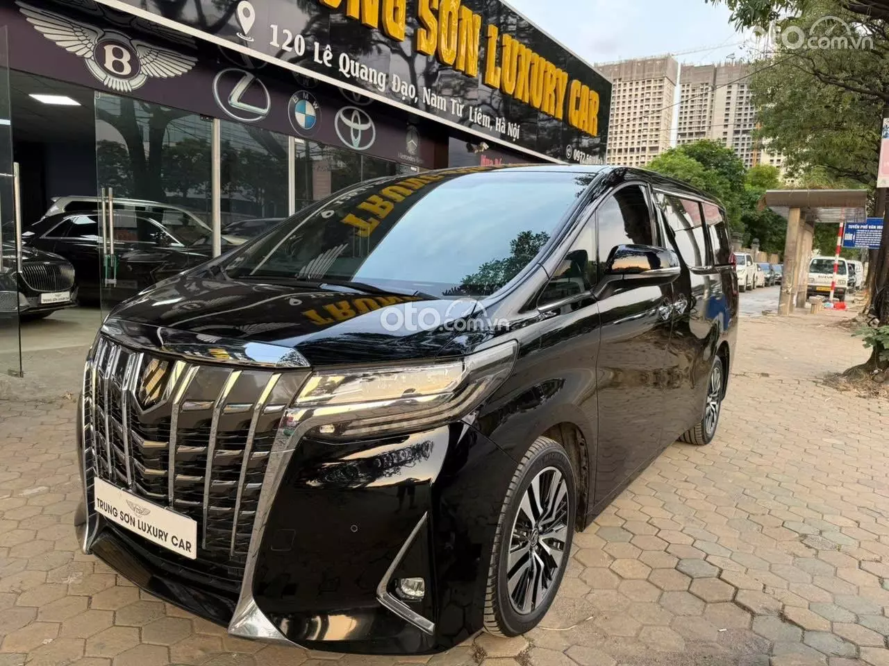 2019 Toyota Alphard Executive Lounge