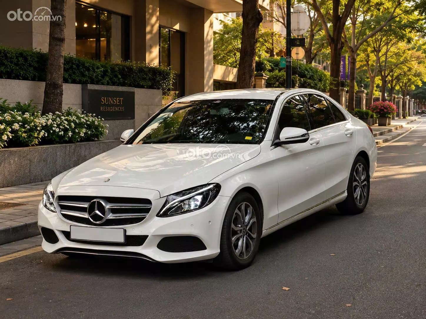 2017 Mercedes-Benz C200 Avantgarde