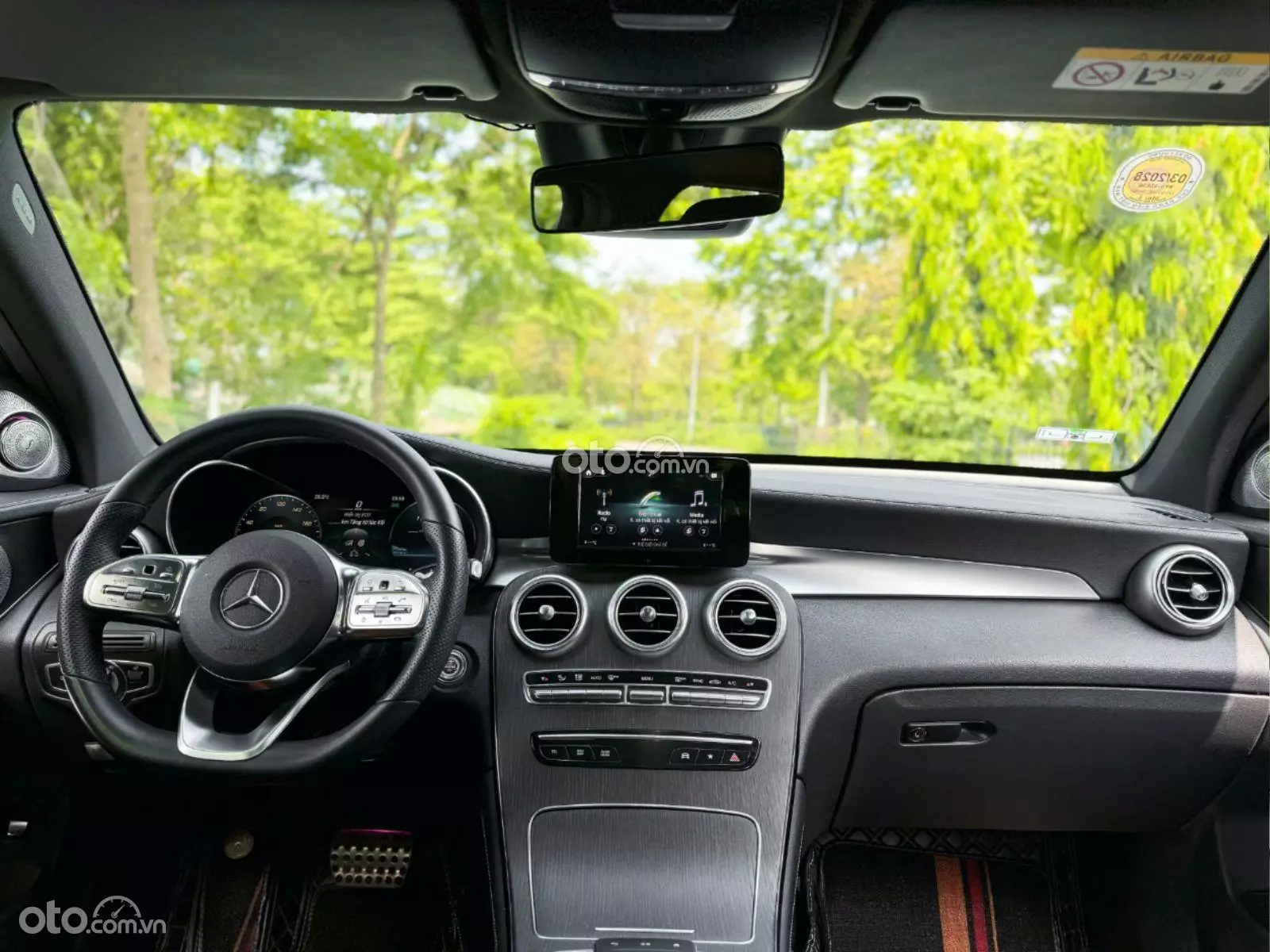2019 Mercedes-Benz GLC 300 4Matic - ảnh nhỏ 4