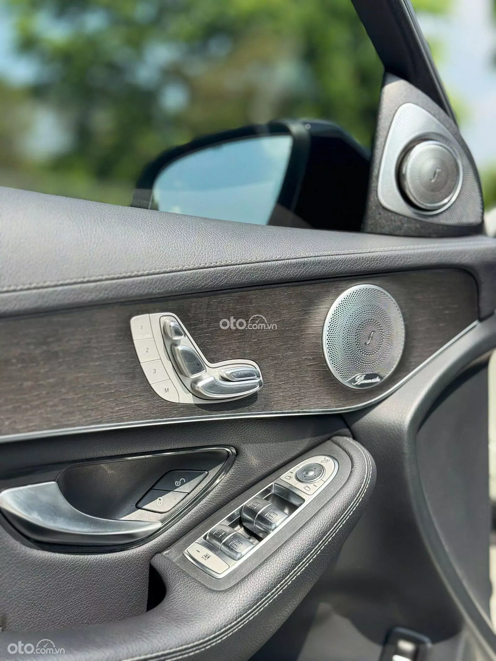 2019 Mercedes-Benz GLC 300 4Matic - ảnh nhỏ 7