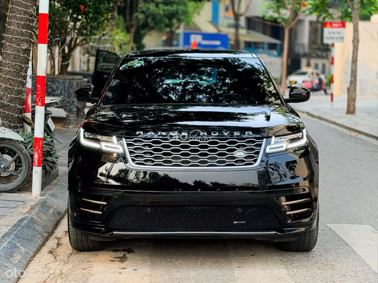 2022 Land Rover Range Rover Velar R-Dynamic SE