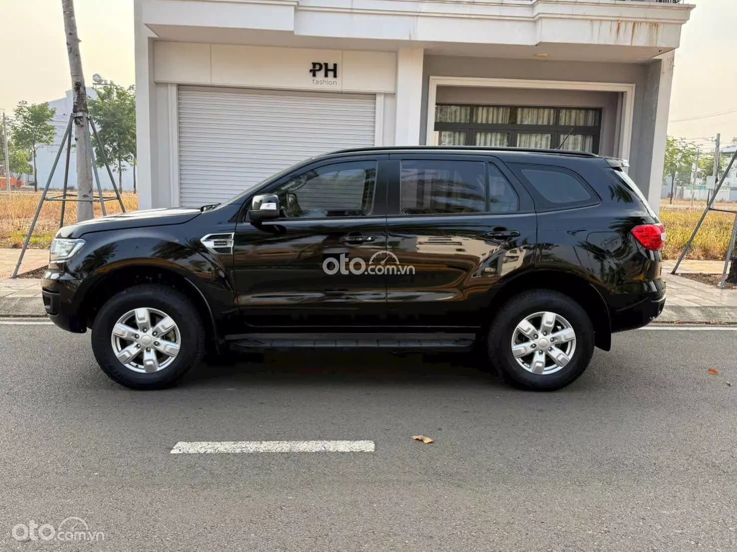 2018 Ford Everest Ambiente 2.0 MT 4x2 - ảnh nhỏ 3