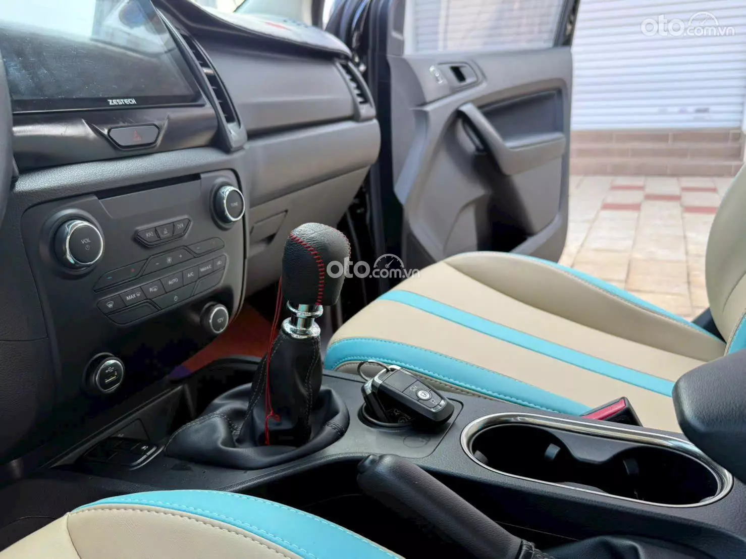 2018 Ford Everest Ambiente 2.0 MT 4x2 - ảnh nhỏ 8