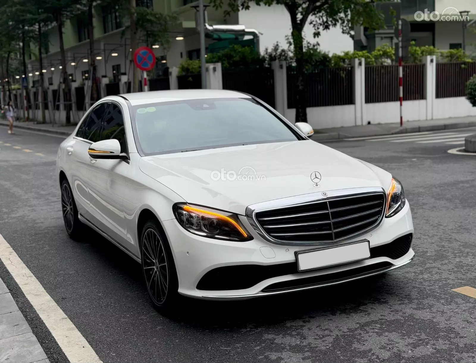 2021 Mercedes-Benz C200 Exclusive