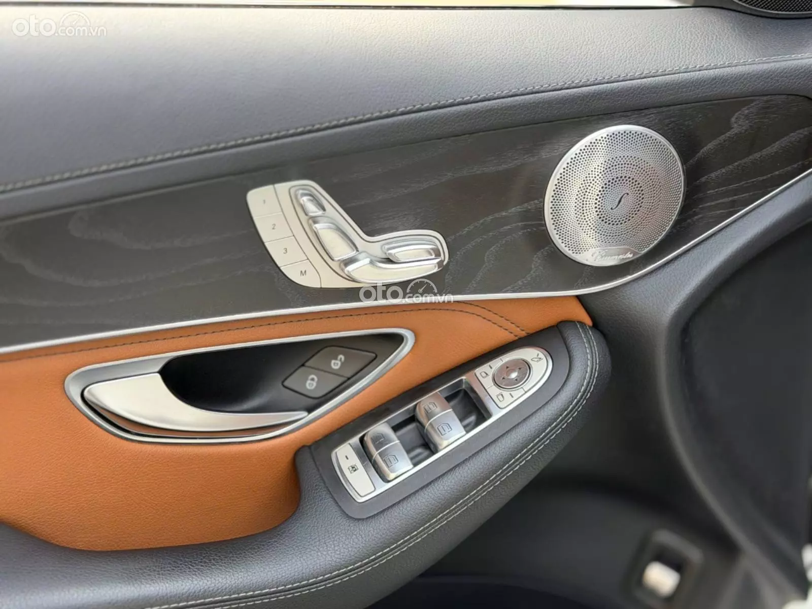 2016 Mercedes-Benz GLC 300 4Matic - ảnh nhỏ 6