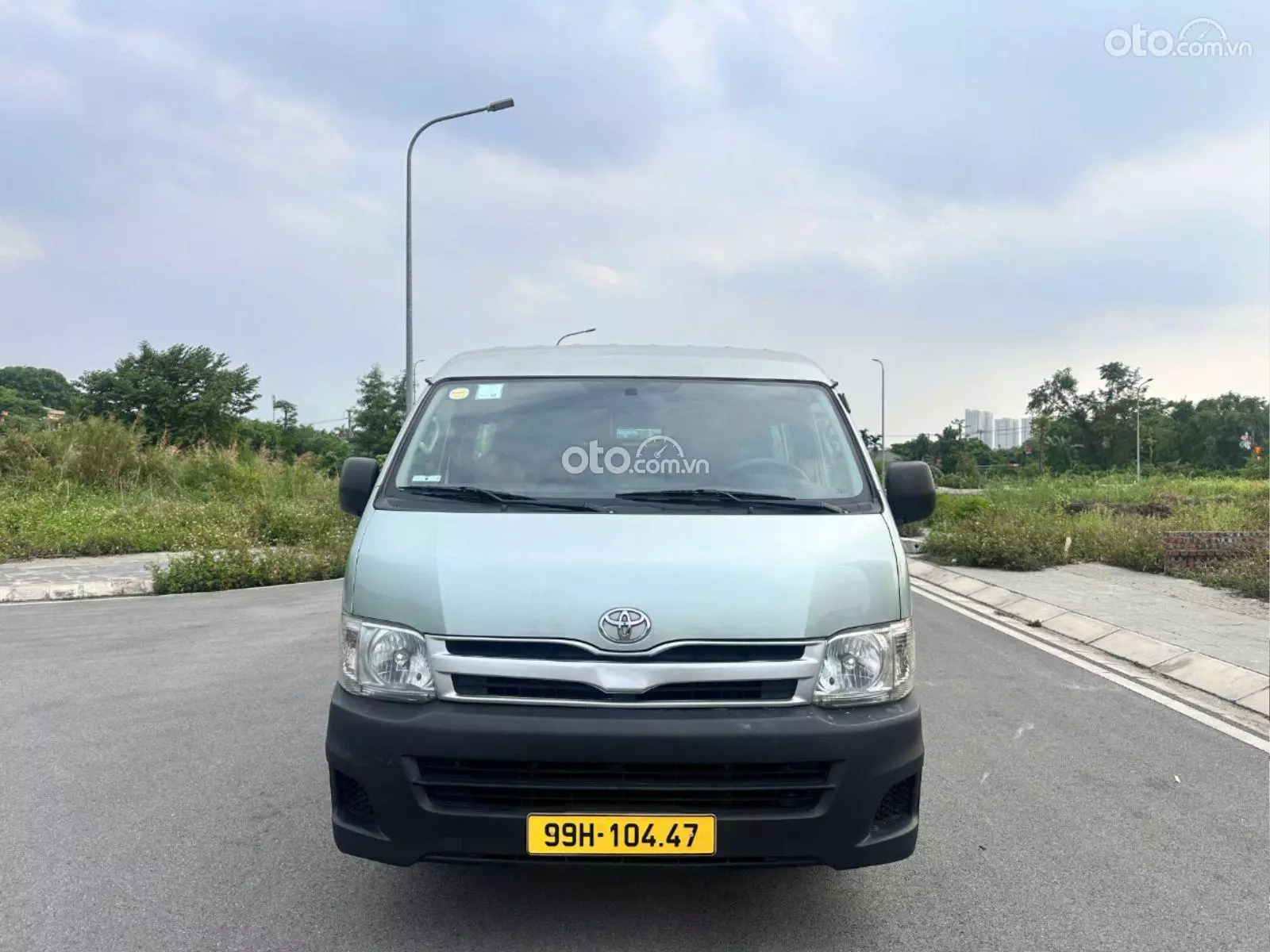 2011 Toyota Hiace