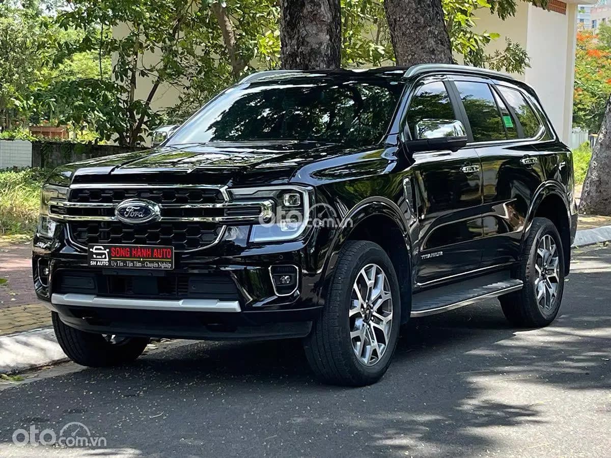2025 Ford Everest Titanium 2.0L AT 4WD