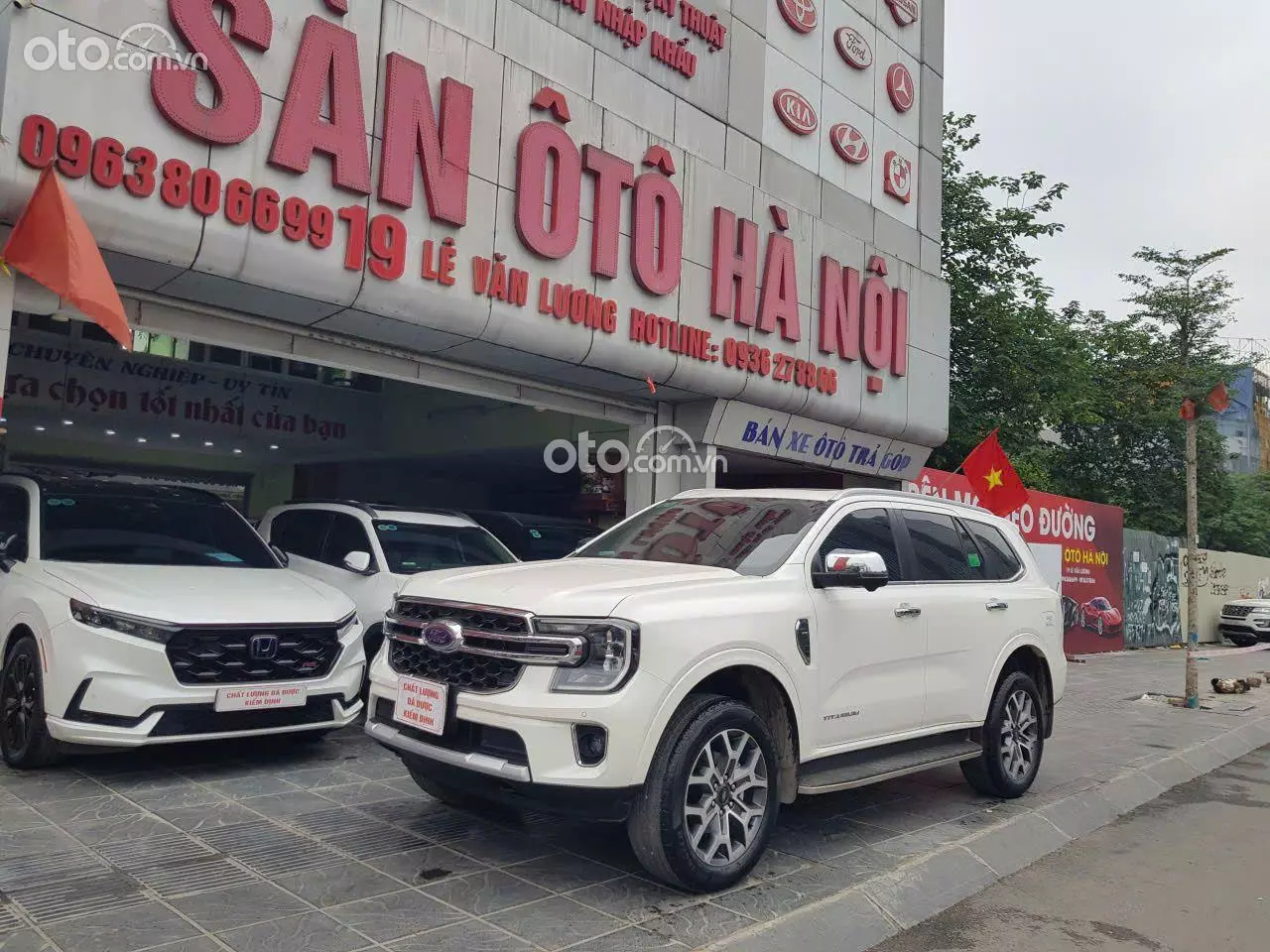 2023 Ford Everest Platinum 2.0L 4x4 AT