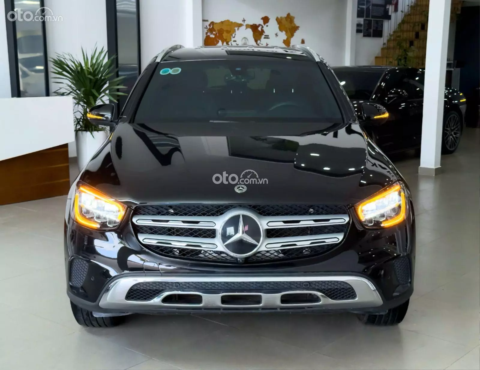 2022 Mercedes-Benz GLC 200 V1