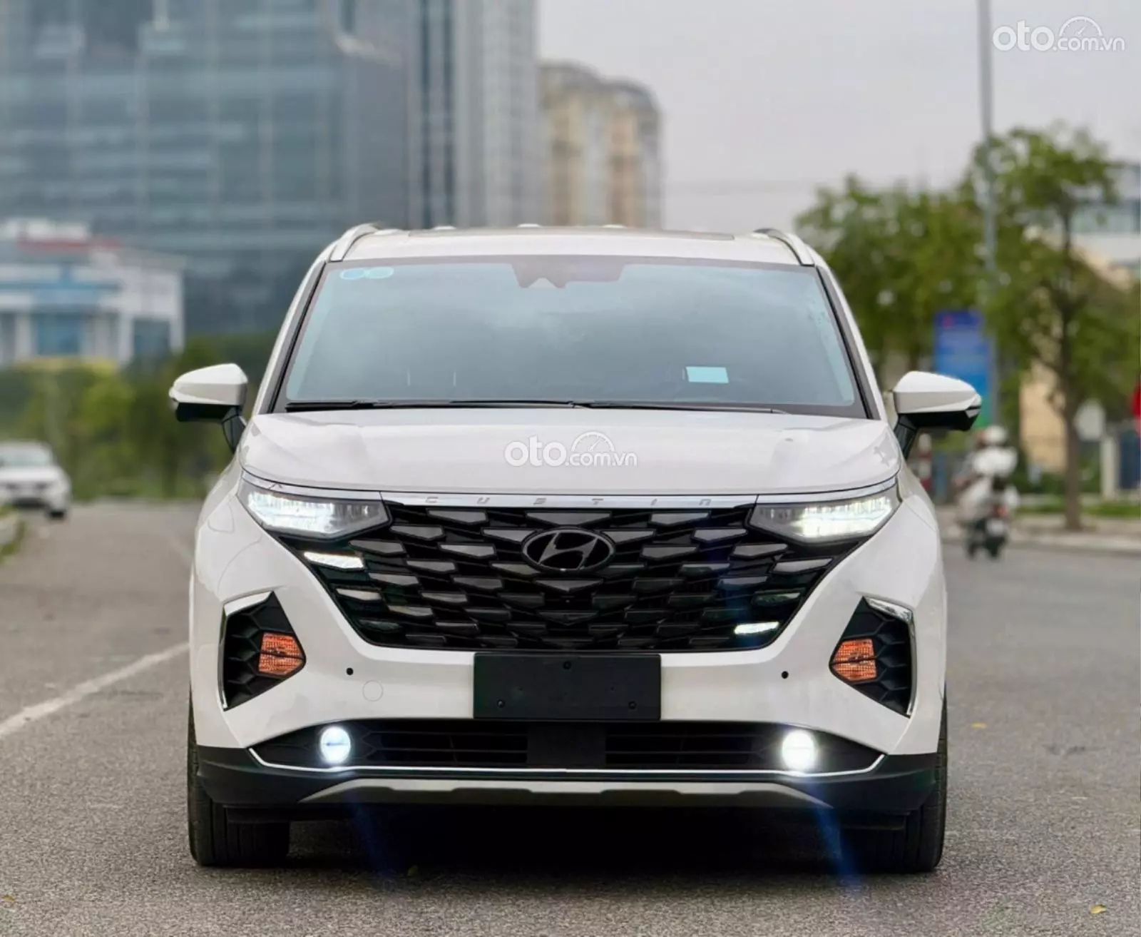 2023 Hyundai Custin 2.0T-GDi Cao cấp