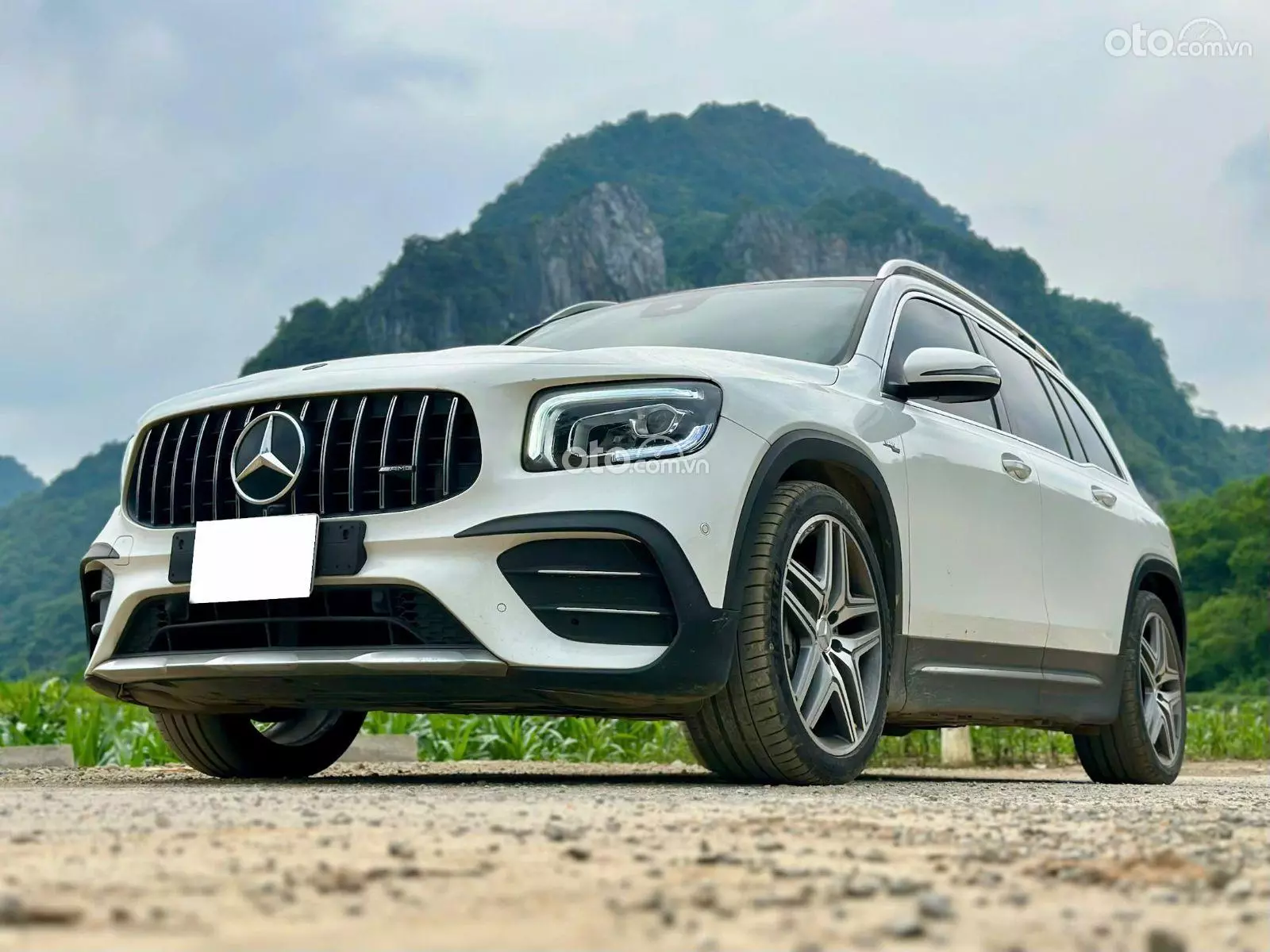 2021 Mercedes-Benz GLB 35 AMG - Image 1