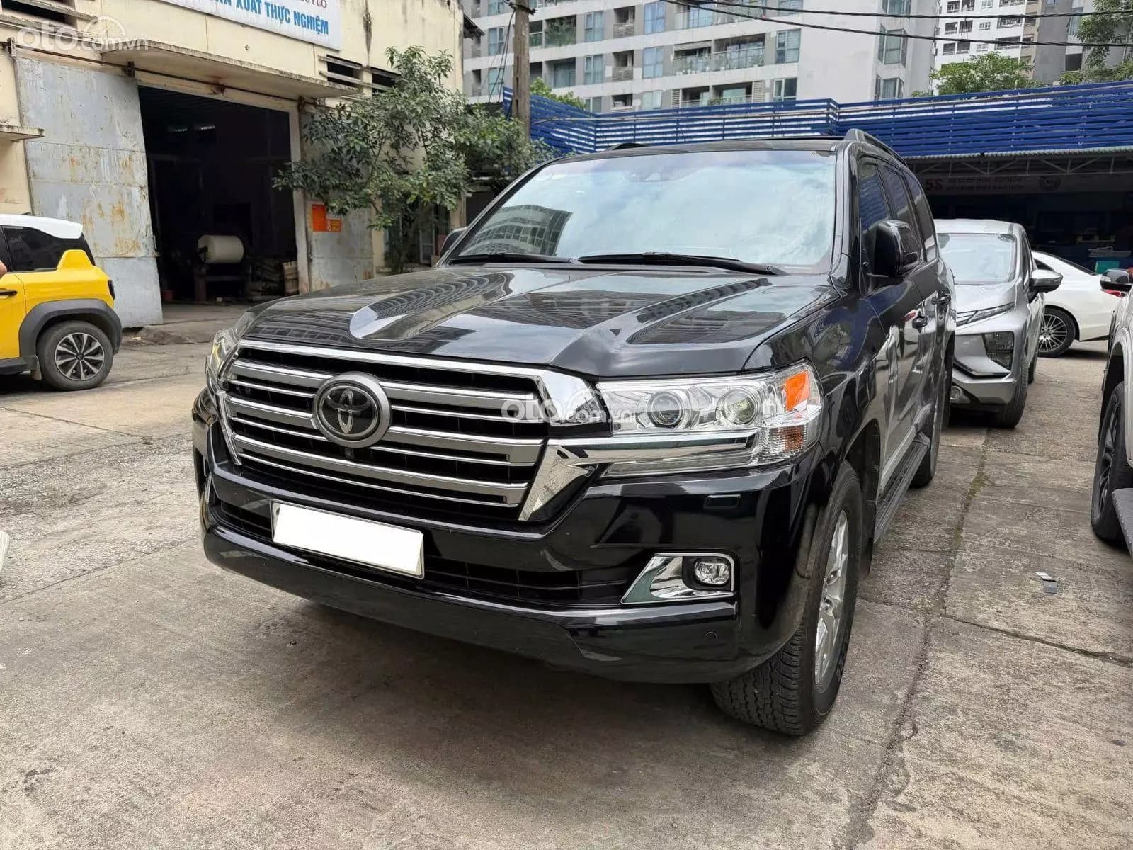 2016 Toyota Land Cruiser VXS V8 5.7L
