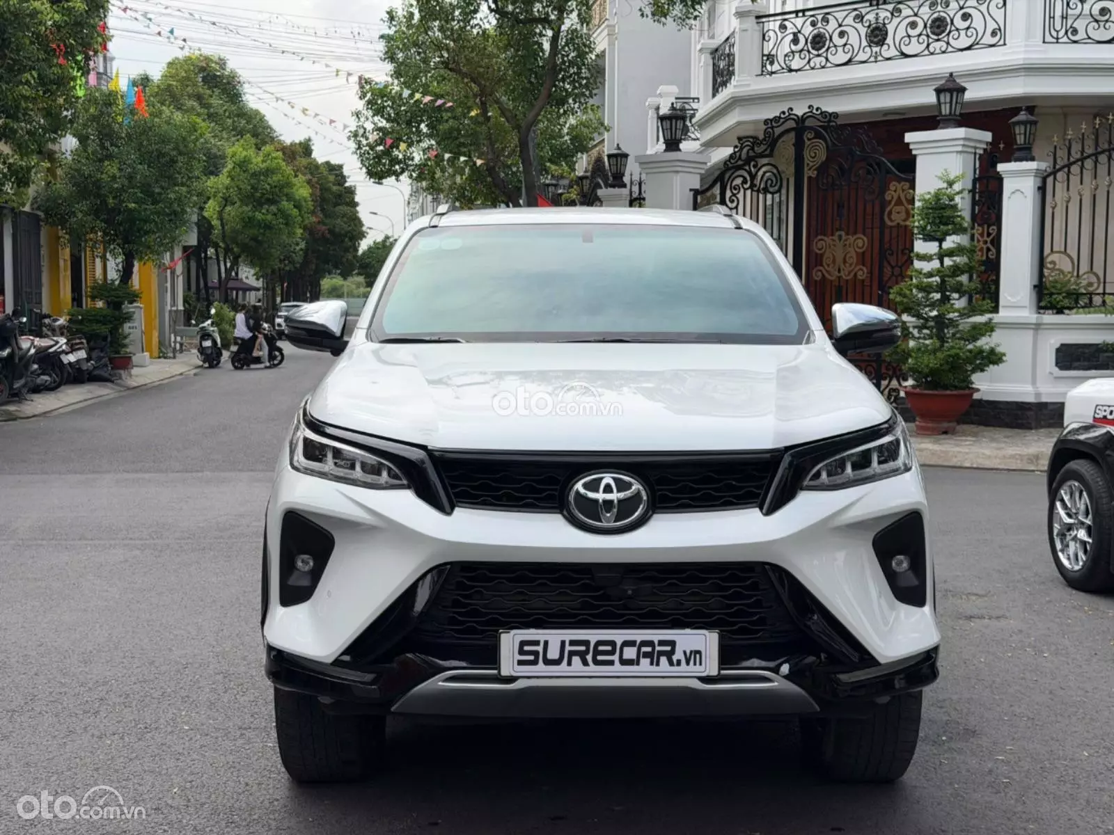 2022 Toyota Fortuner 2.4 AT 4x2 Legender