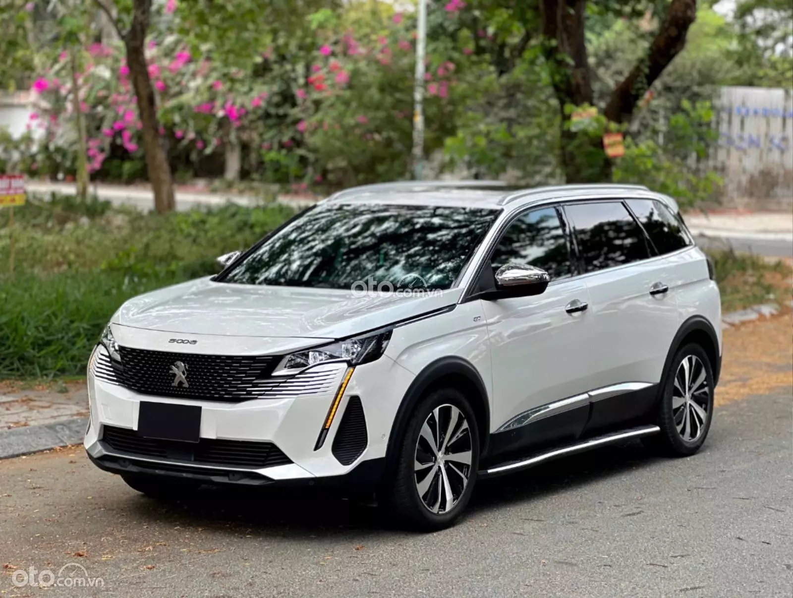 2022 Peugeot 5008 GT