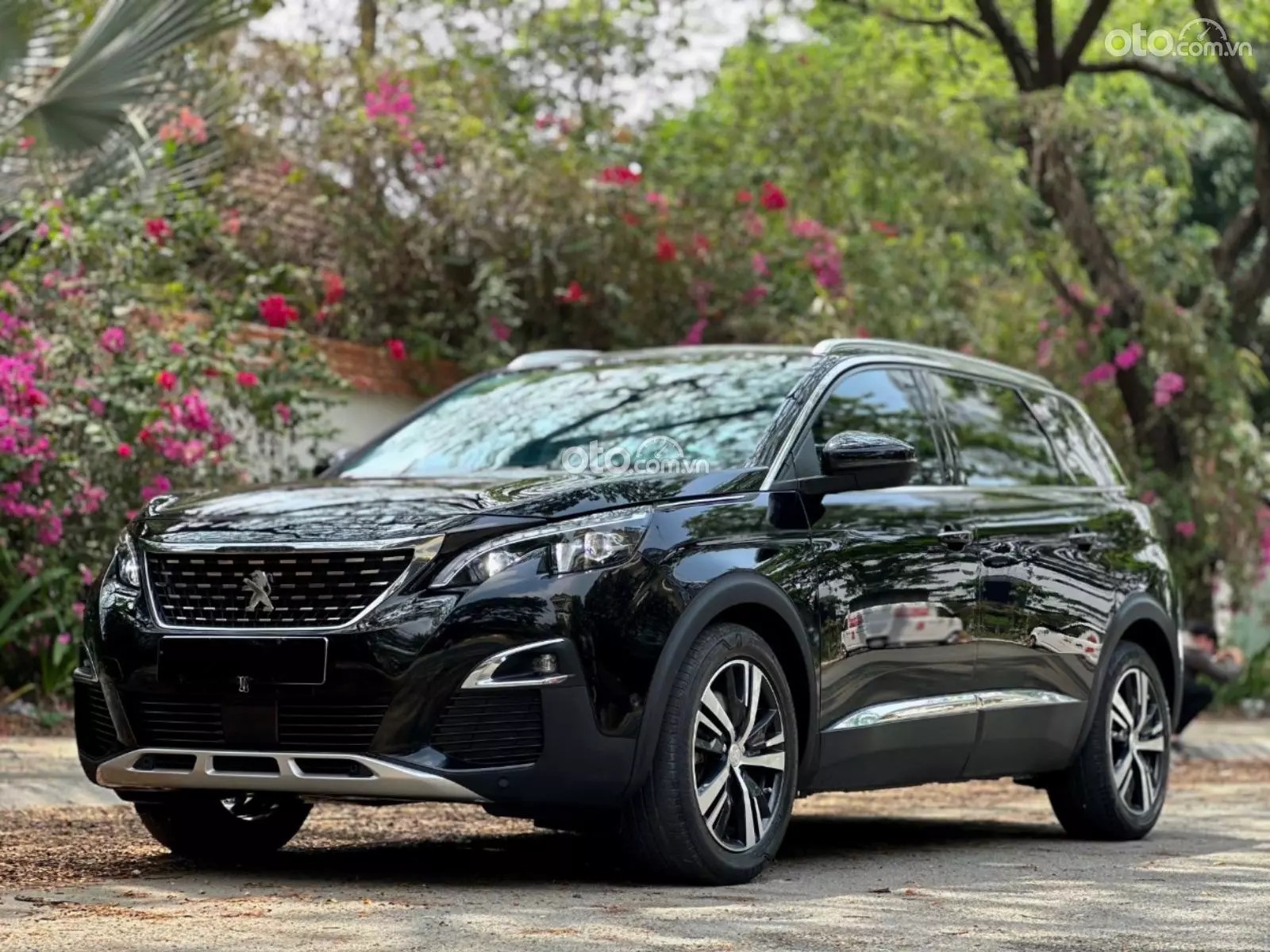 2018 Peugeot 5008 Allure