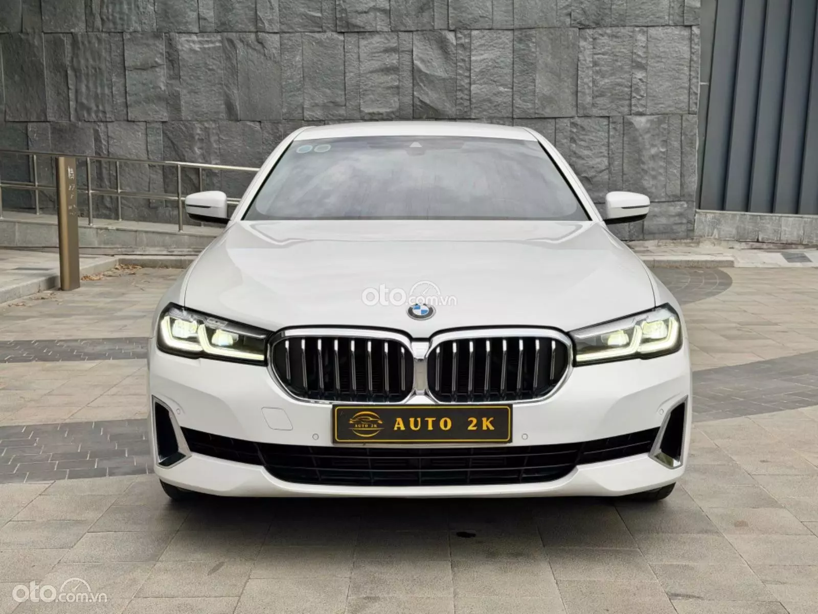 2021 BMW 520i Luxury Line
