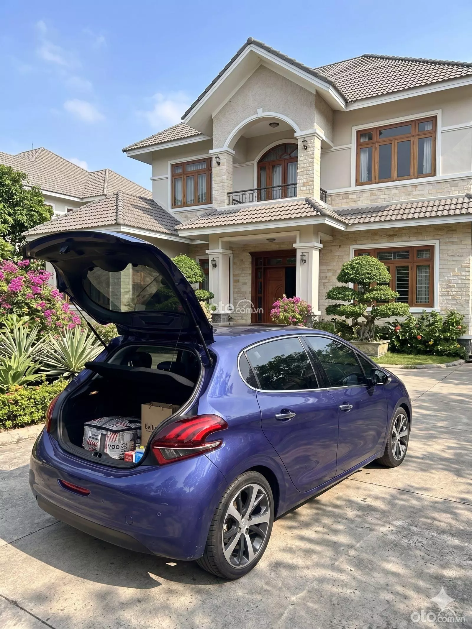 2016 Peugeot 208 1.6L AT