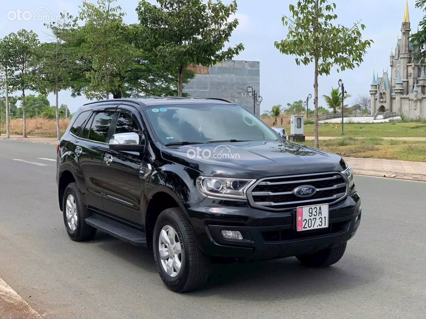 2019 Ford Everest Ambiente 2.0 MT 4x2