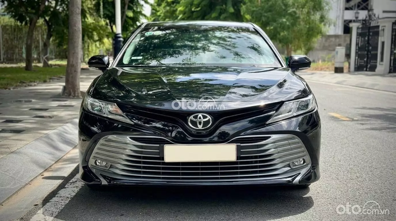 2020 Toyota Camry 2.0G