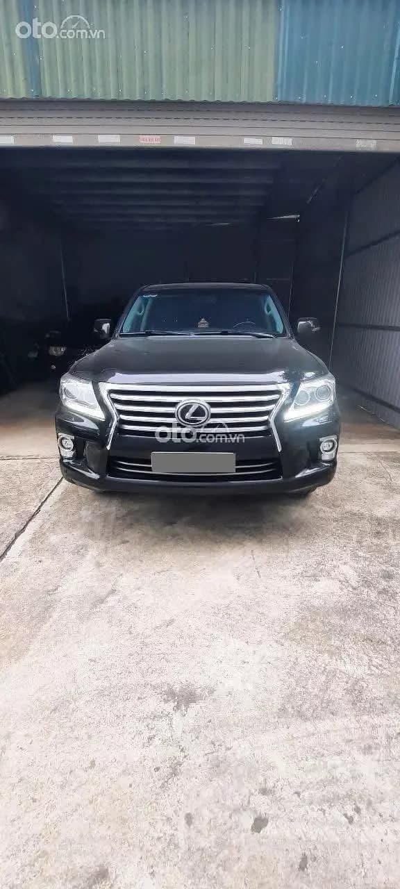 2014 Lexus LX 570